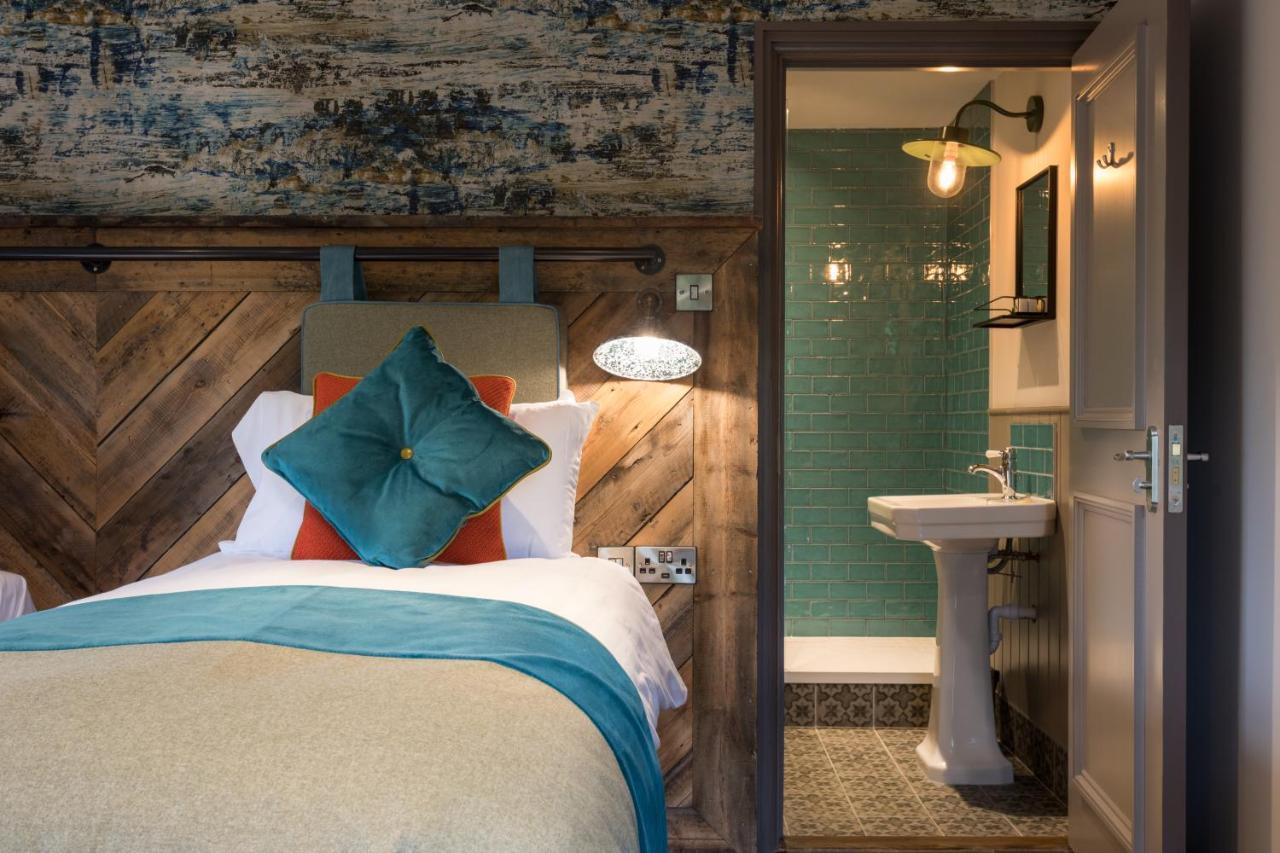 Dartmoor Halfway Inn Ньютон-Аббот Екстер'єр фото