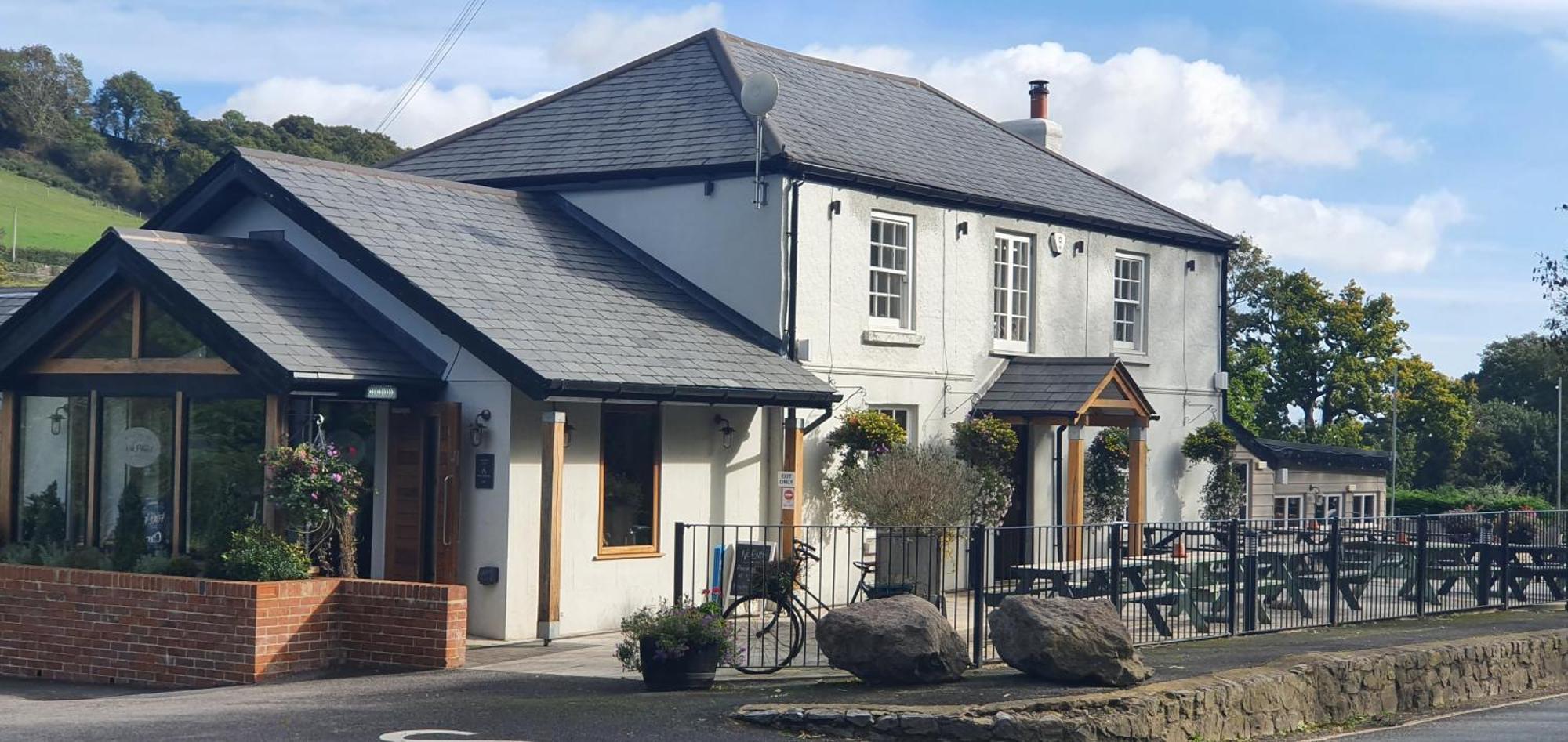 Dartmoor Halfway Inn Ньютон-Аббот Екстер'єр фото