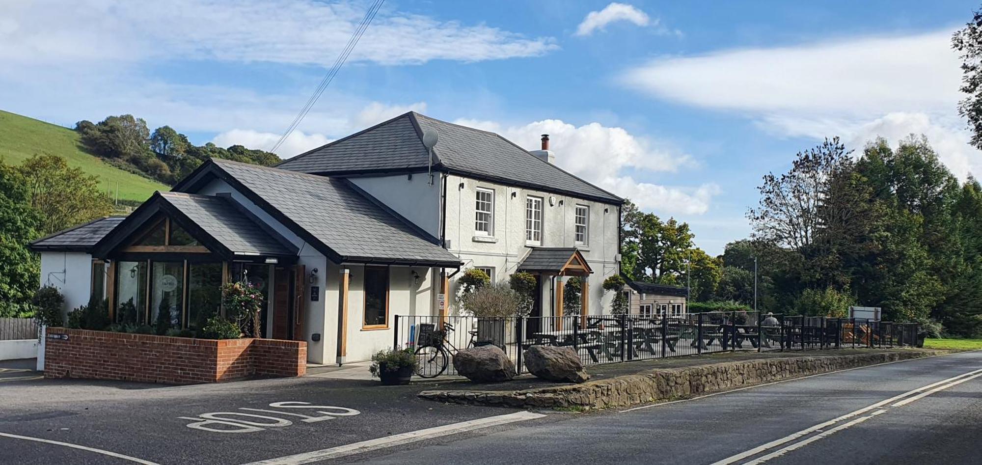 Dartmoor Halfway Inn Ньютон-Аббот Екстер'єр фото